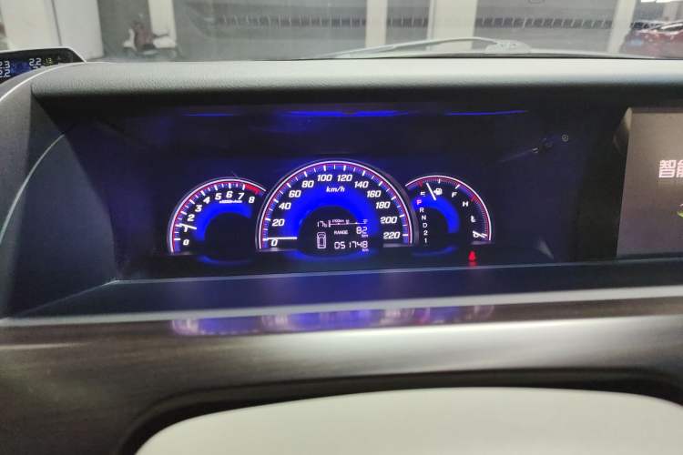 Used Honda Elysion 2015 2.4L VTi-S Prestige Edition