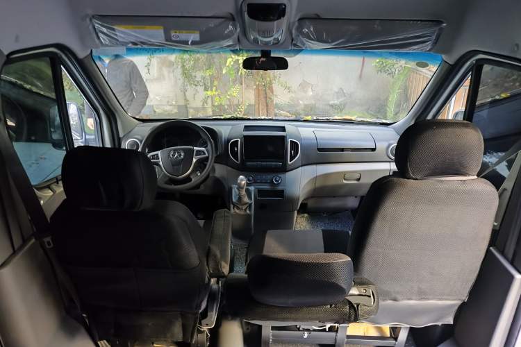 Used JAC Sunray 2021 2.0T 5-Series Star Business Van 5- to 12-Seater High-Roof Version D20TCIF1
