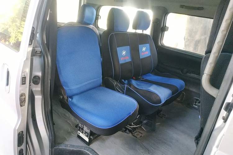 Used JAC Refine 2011 2.0L Shuttle Gasoline Comfort Edition HFC4GA3
