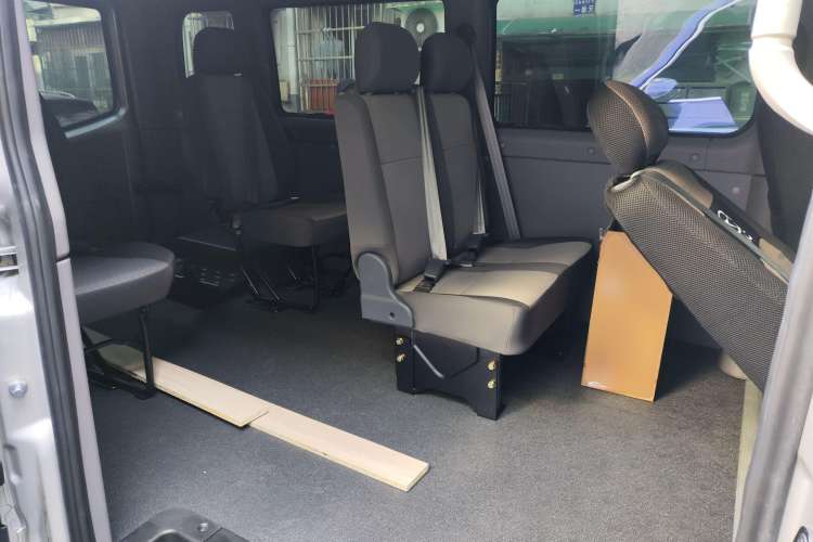 Used JAC Sunray 2021 2.0T 5-Series Star Business Van 5- to 12-Seater High-Roof Version D20TCIF1
