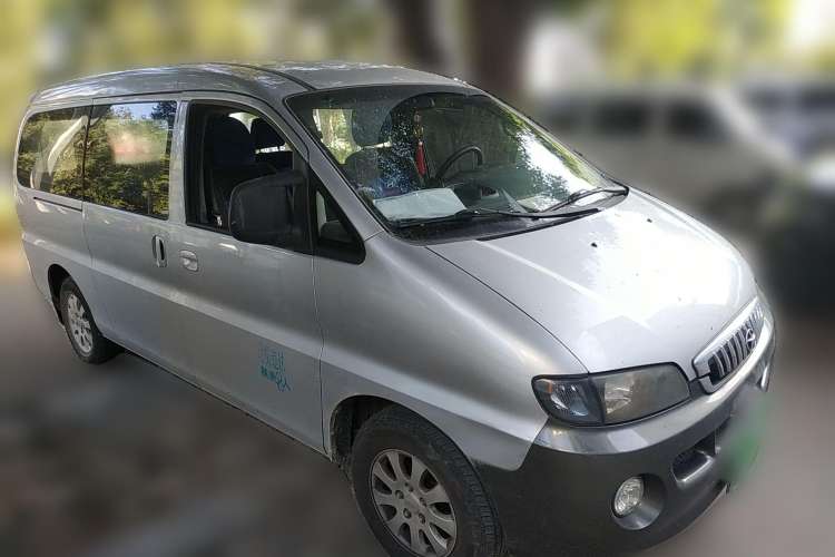 Used JAC Refine 2011 2.0L Shuttle Gasoline Comfort Edition HFC4GA3
