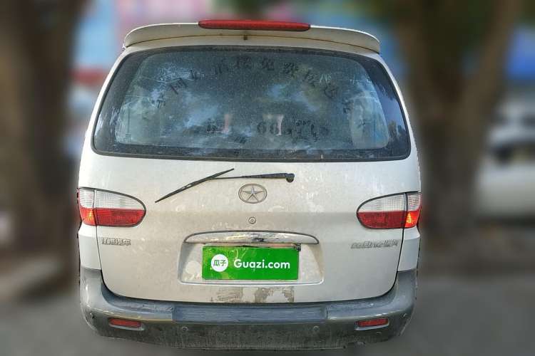 Used JAC Refine 2011 2.0L Shuttle Gasoline Comfort Edition HFC4GA3
