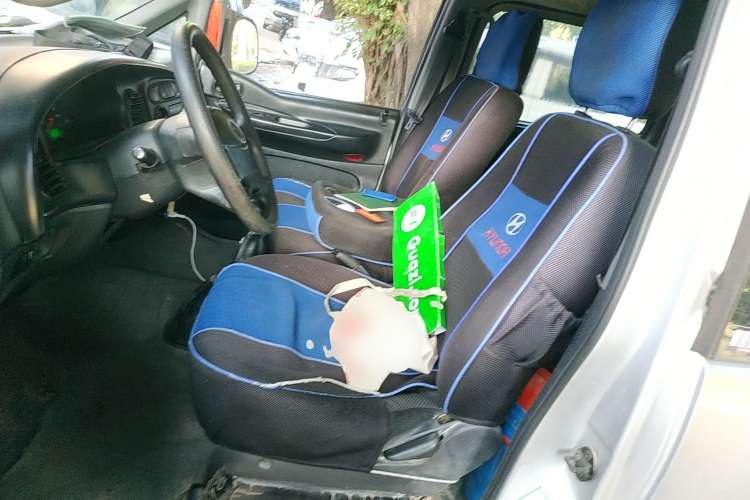 Used JAC Refine 2011 2.0L Shuttle Gasoline Comfort Edition HFC4GA3
