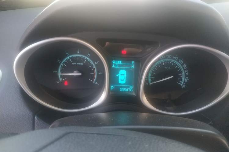 Used GAC Trumpchi GS5 Super 2015 2.0L Automatic Two-Wheel Drive Comfort Edition Instrument Cluster