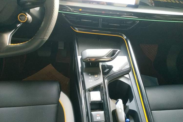 Used MG 5 Scorpio 2022 1.5T Trophy Sport Luxurious Edition
