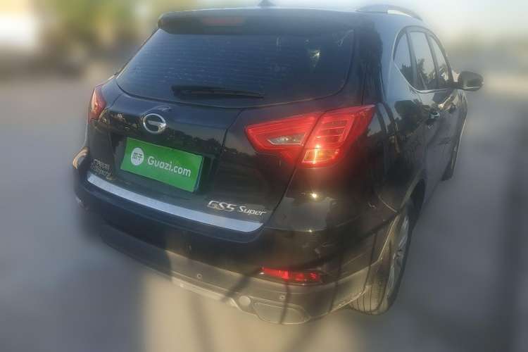 Used GAC Trumpchi GS5 Super 2015 2.0L Automatic Two-Wheel Drive Comfort Edition Rear Right 45 Deg
