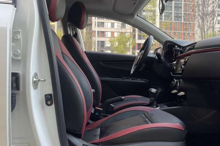 Used Kia KX Cross 2019 1.6L Automatic Dynamic Sunroof Version China VI
