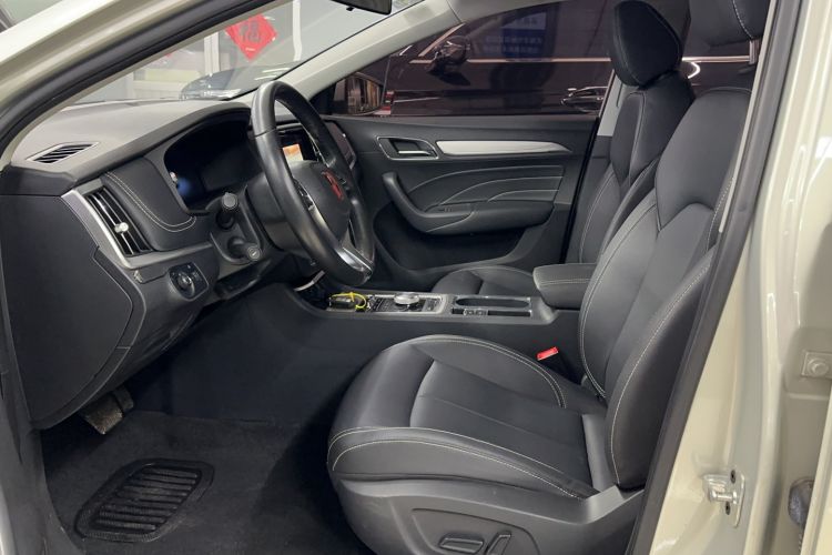 Used Roewe i6 New Energy 2017 45T Hybrid Connect & Smart Enjoyment Edition
