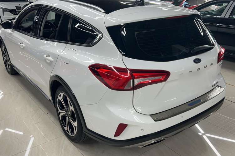 Used Ford Focus 2021 EcoBoost 180 Automatic Hunter Edition
