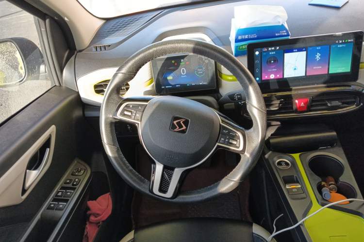 Used SOL E10X 2021 302 km Range Luxury Version 31.4 kWh
