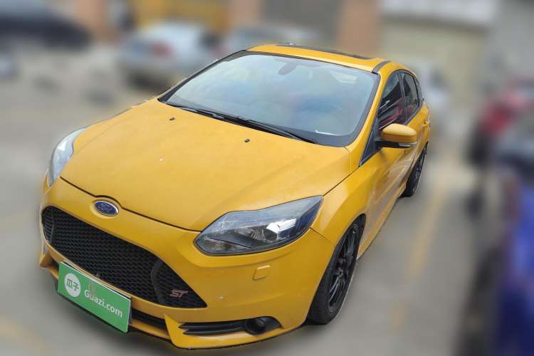 Used Ford Focus 2013 2.0T ST Orange Edition