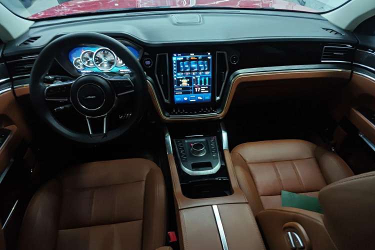 Used Zotye T700 2017 1.8T Dual-Clutch Prestige Model
