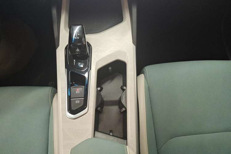 Used Geely Auto Emgrand L HiP 2022 1.5TD-DHT Pro 100KM Super Swift
