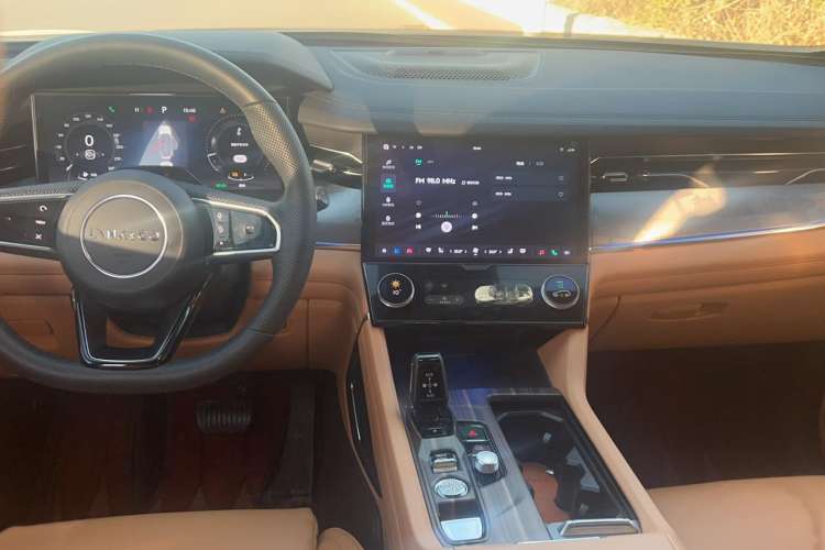 Used Lynk & Co 09 EM-P 2023 2.0TD EM-P Four-Wheel Drive Asian Games Executive Edition Five Seats
