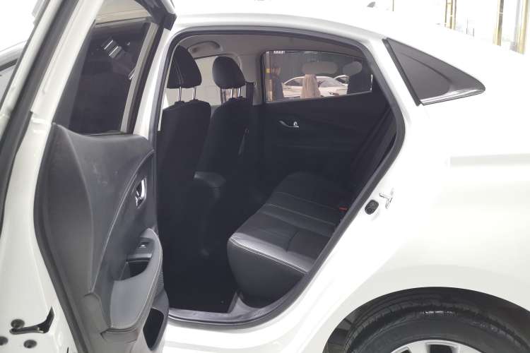 Used Changan Alsvin 2018 1.5L DCT Luxury Model China V Standard
