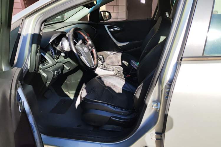 Used Buick GT 2011 GT 1.6T Fashion Sport Edition Leather Model