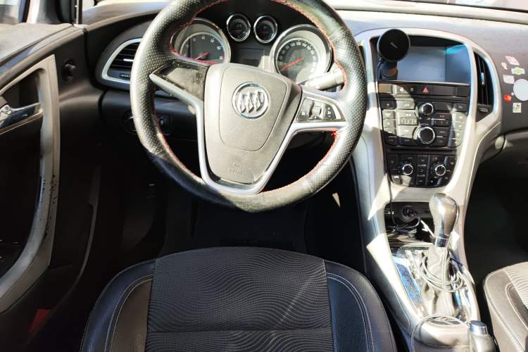 Used Buick GT 2011 GT 1.6T Fashion Sport Edition Leather Model