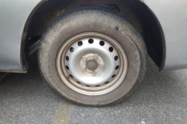 Used Chana Ruixing M90 2018 2.0L Comfort-Grade High-Roof Dual-Slide Door 6-Seater 4G94S
