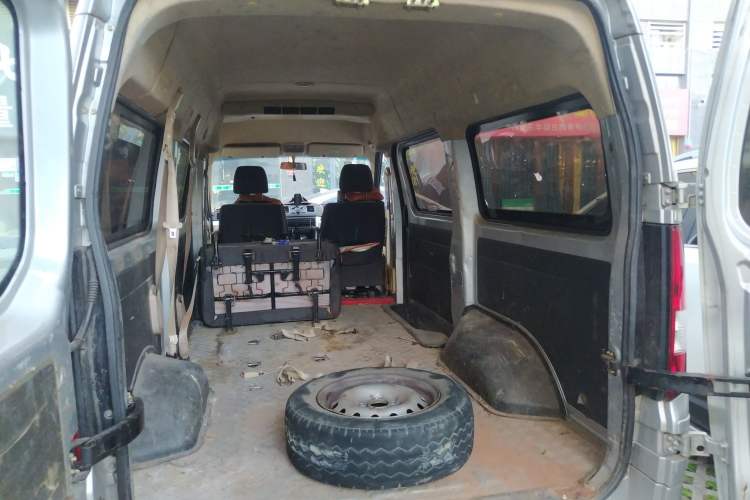 Used Chana Ruixing M90 2018 2.0L Comfort-Grade High-Roof Dual-Slide Door 6-Seater 4G94S
