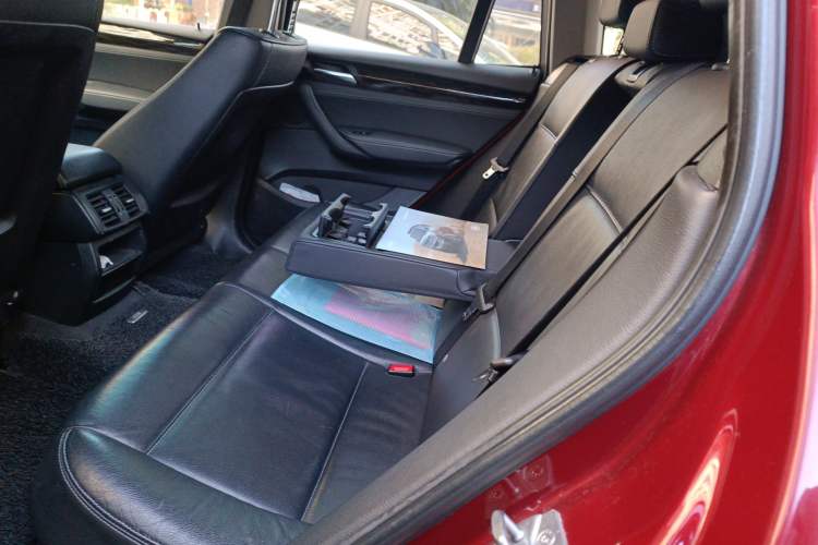 Used BMW X3 2011 xDrive28i Luxury Model
