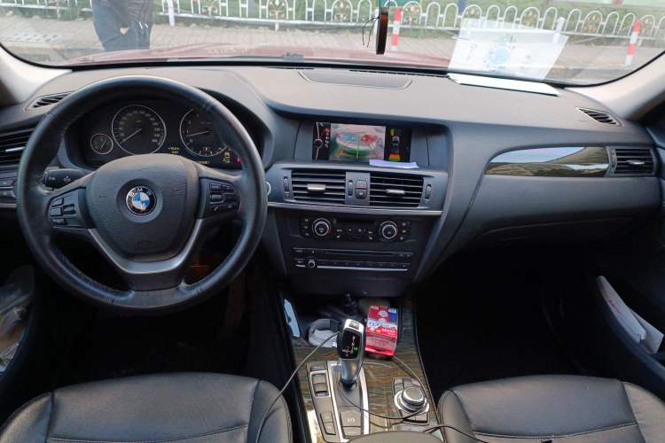 Used BMW X3 2011 xDrive28i Luxury Model
