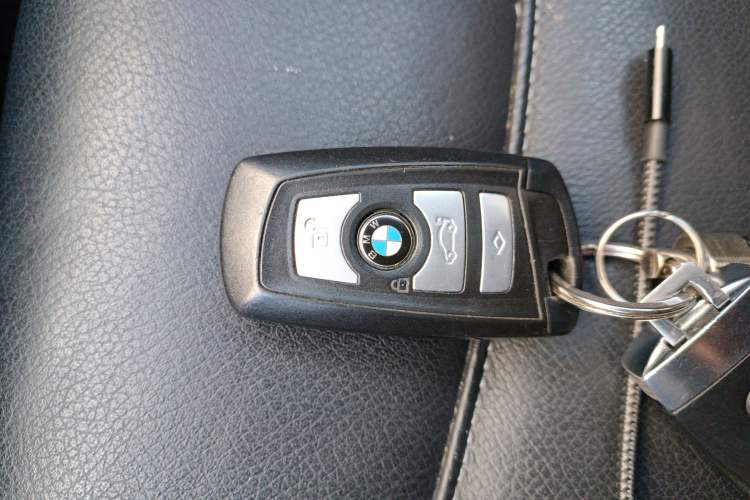 Used BMW X3 2011 xDrive28i Luxury Model
