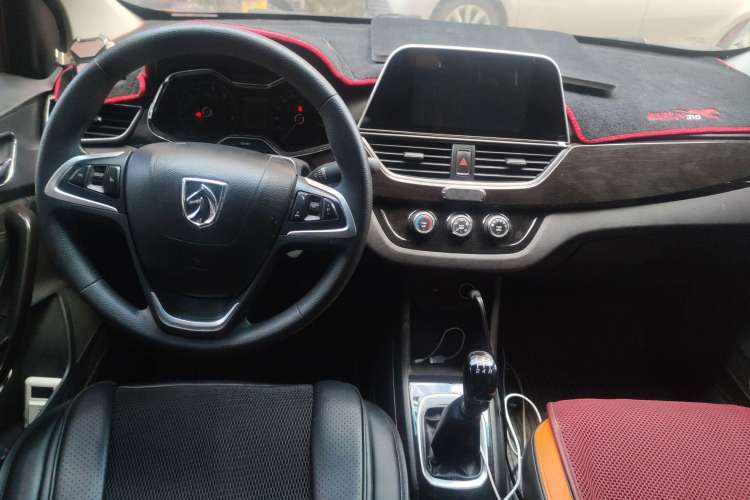 Used Baojun 310 2016 1.2L Manual Luxury Model