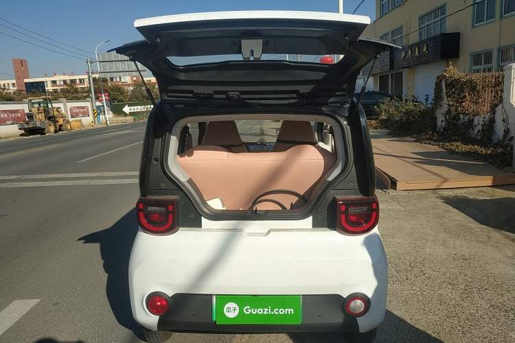 Used Chery New Energy QQ Ice Cream 2022 120km Conical Shape Lithium Iron Phosphate Trunk