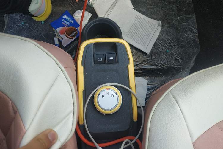 Used Chery New Energy QQ Ice Cream 2022 120km Conical Shape Lithium Iron Phosphate Gear Lever