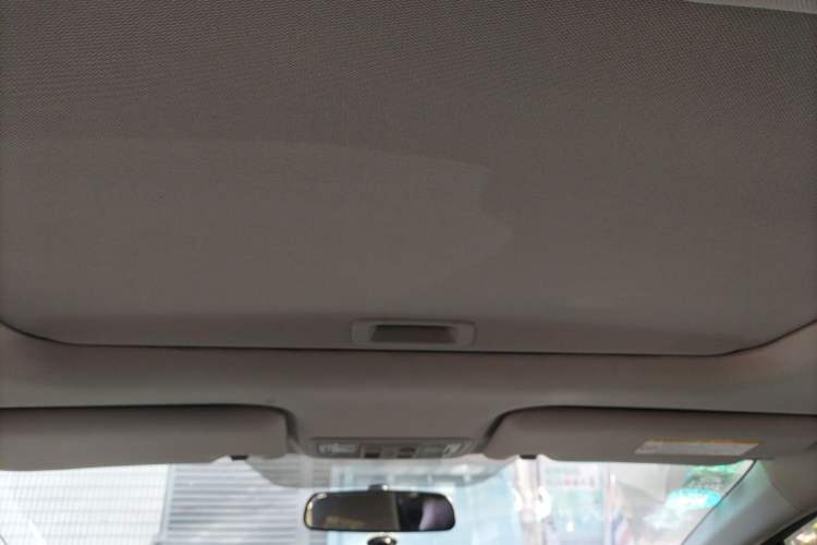 Used Honda Jade 2014 1.8L CVT Luxury Edition 5 seats
