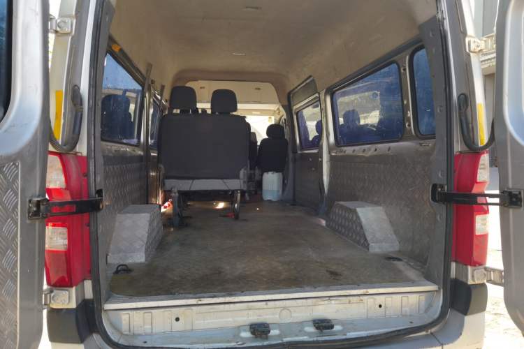 Used Foton Toano 2020 2.0T Multi-Function Extended Wheelbase Mid-Roof 5/6/7-Seater China VI4F20TC3