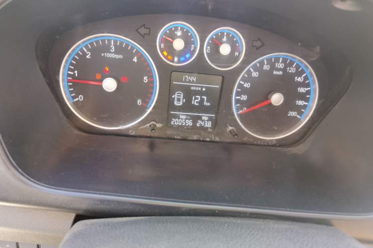 Used Foton Toano 2020 2.0T Multi-Function Extended Wheelbase Mid-Roof 5/6/7-Seater China VI4F20TC3