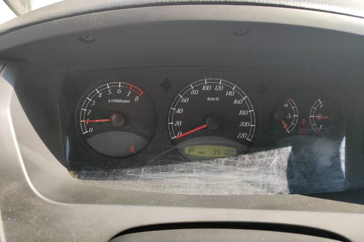 Used Roewe W5 2014 1.8T 2WD Automatic Tharu Special Edition