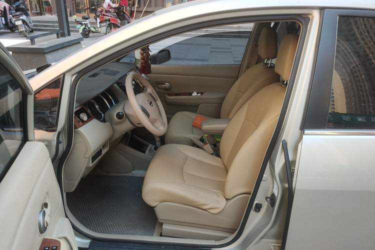 Used Nissan Tiida Sedan 2008 1.6L Automatic Smart Version