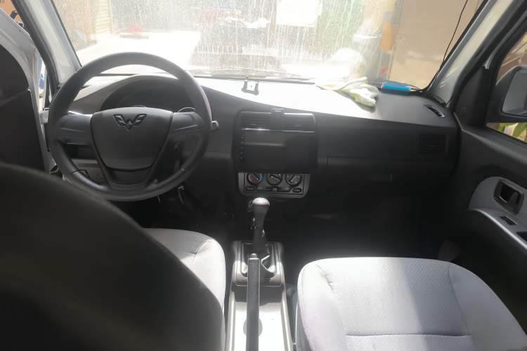 Used Wuling Rongguang 2021 1.5L Extended Standard-Size Window-Sealed Vehicle Air-Conditioned 2-Seater L3C