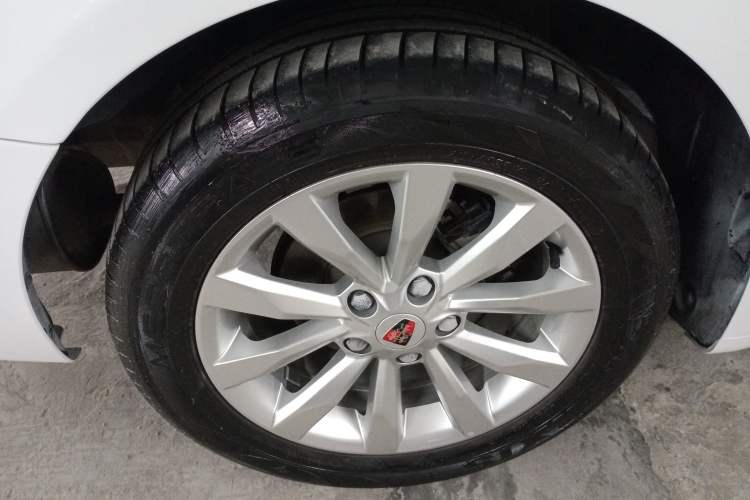 Used Roewe i6 New Energy 2017 45T Hybrid Connect & Smart Enjoyment Edition
