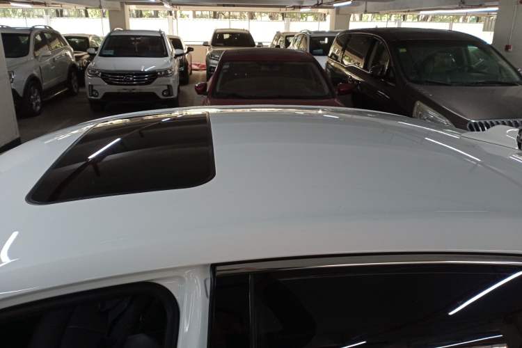 Used Roewe i6 New Energy 2017 45T Hybrid Connect & Smart Enjoyment Edition
