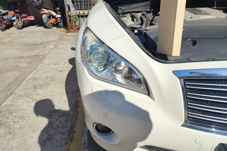 Used Infiniti M Series 2011 M25 Luxury Model