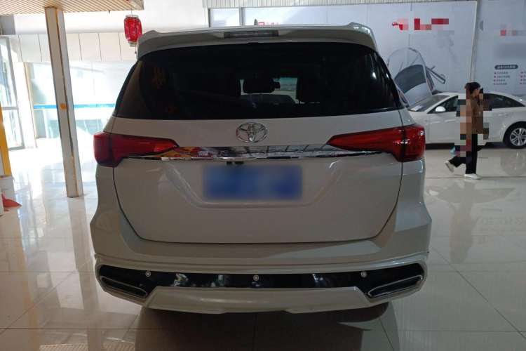 Used Toyota Fortuner 2016 2.7L Middle East Version
