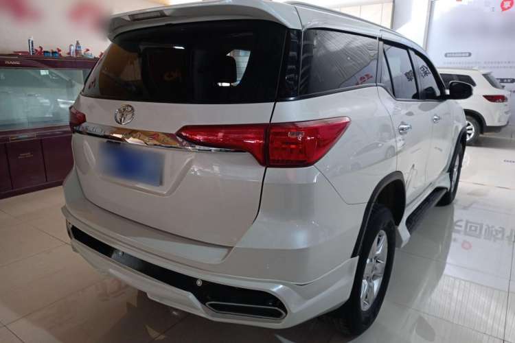 Used Toyota Fortuner 2016 2.7L Middle East Version
