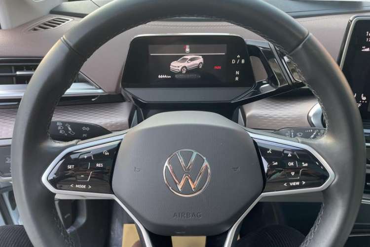 Used Volkswagen ID.6 X 2022 Intelligent Long-Range Version
