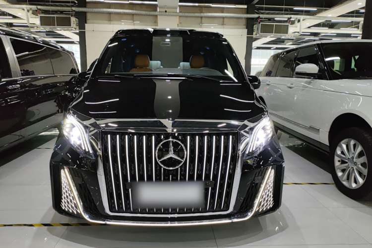 Used Mercedes-Benz Vito 2023 2.0T Elite Version 7 Seats
