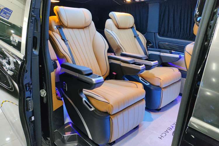 Used Mercedes-Benz Vito 2023 2.0T Elite Version 7 Seats
