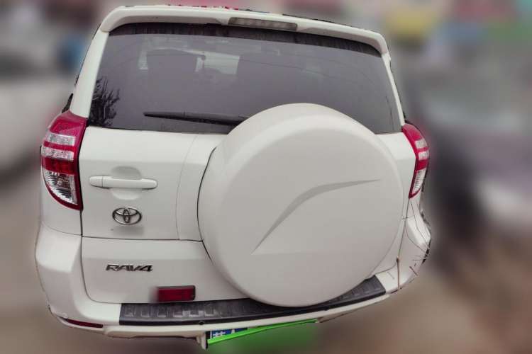 Used Toyota RAV4 2012 Luxurious Edition 2.0L Automatic All-Wheel Drive
