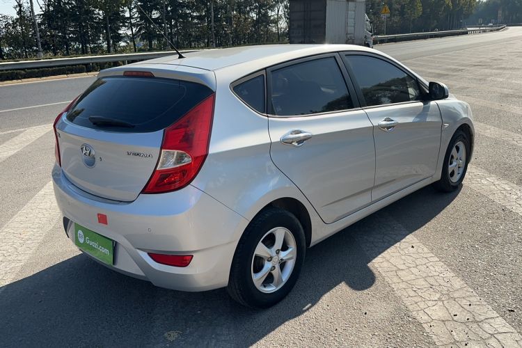 Used Hyundai Verna (older generation) 2011 Hatchback 1.4L Automatic Fashion GT