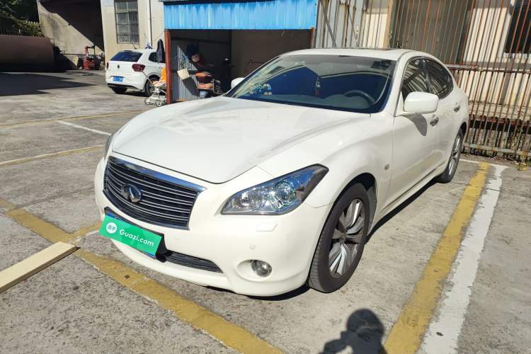 Used Infiniti M Series 2011 M25 Luxury Model