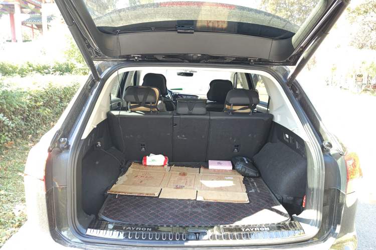 Used Volkswagen Tayron 2020 330TSI Two-Wheel Drive Luxury Smart Connectivity Version