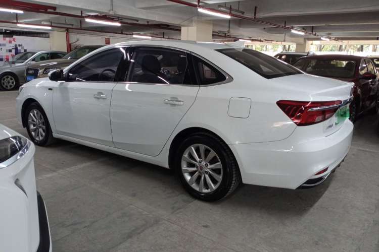 Used Roewe i6 New Energy 2017 45T Hybrid Connect & Smart Enjoyment Edition
