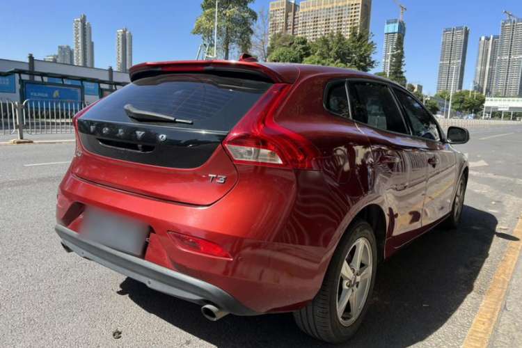 Used Volvo V40 2016 T3 Zhiyi Edition