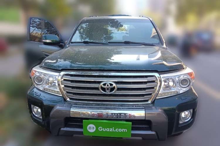 Used Toyota Land Cruiser 2012 4.6L Automatic VX-R
